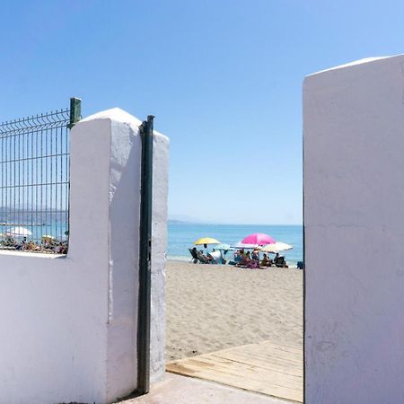 Acogedora Casa Junto Al Mar ,Cerca Del Centro Urbano Apartment Malaga Bagian luar foto