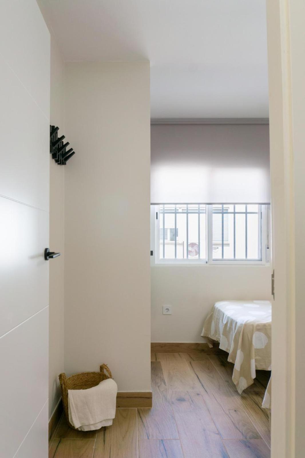 Acogedora Casa Junto Al Mar ,Cerca Del Centro Urbano Apartment Malaga Bagian luar foto