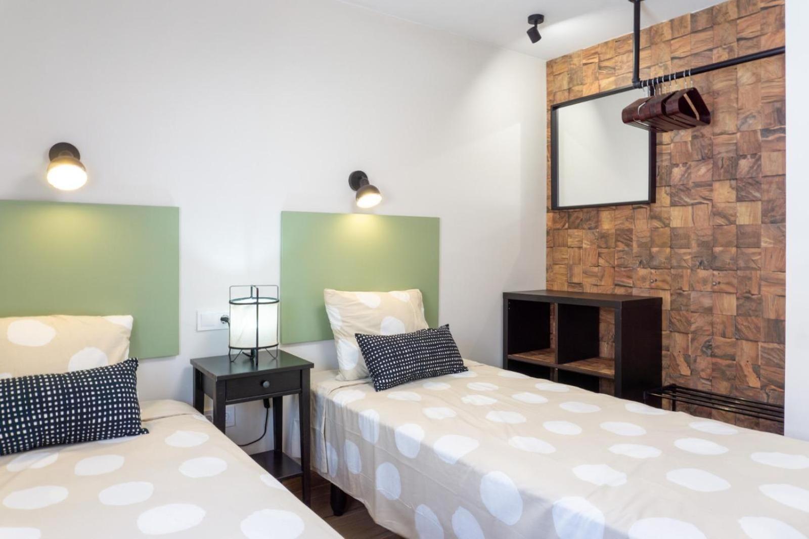 Acogedora Casa Junto Al Mar ,Cerca Del Centro Urbano Apartment Malaga Bagian luar foto